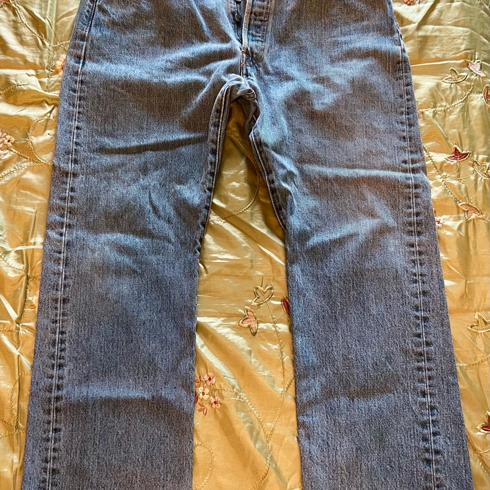 1-Levi's 501 Classic Men Denim Jeans, straight legs,
w/36, L/30, 5 pockets.
